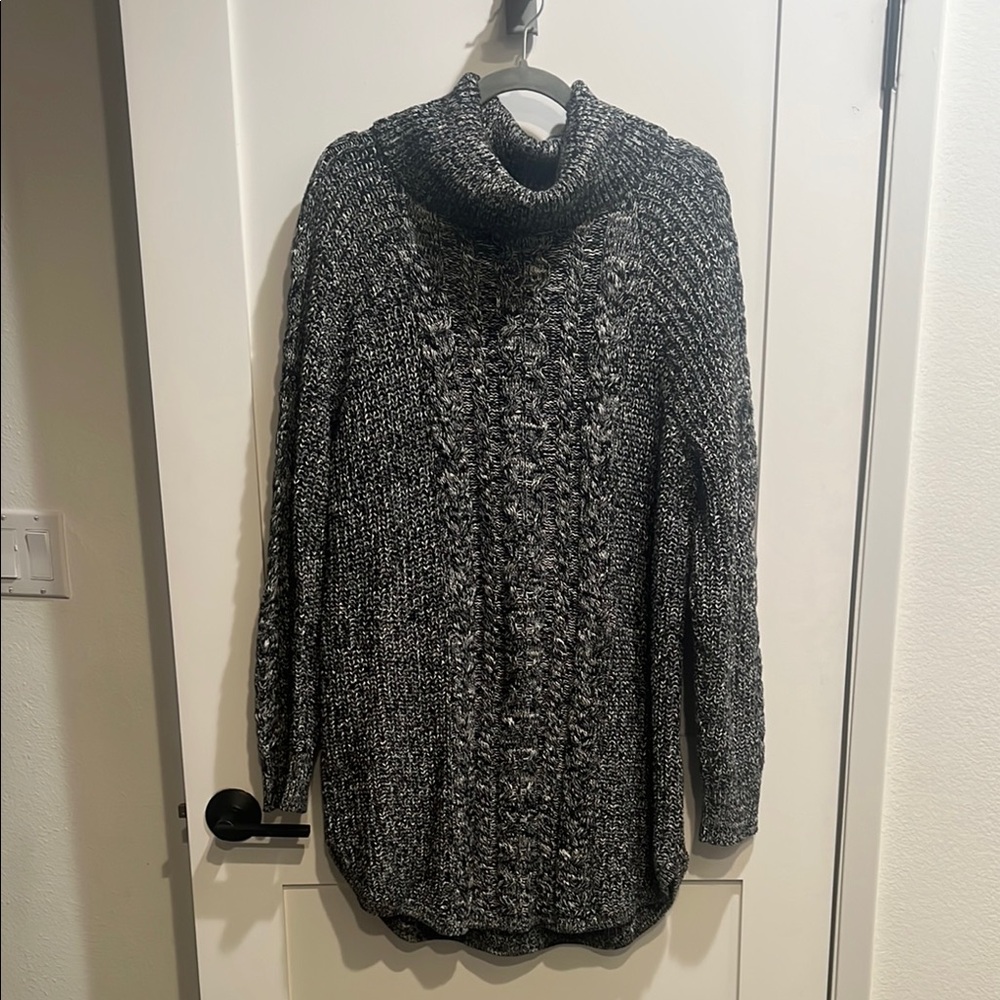 GAP Women's Gray Maternity XXL Cable-Knit Turtleneck Sweater